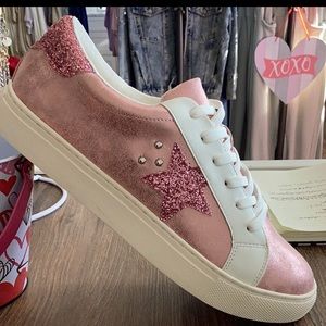 Corky’s Glitter Star Emblem Supernovas. Available in size 11